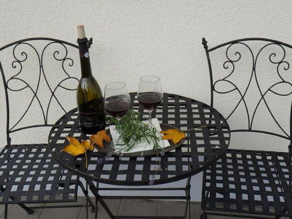 Holiday Flat With Swimming Pool In Prackenbach วิชอาค ภายนอก รูปภาพ