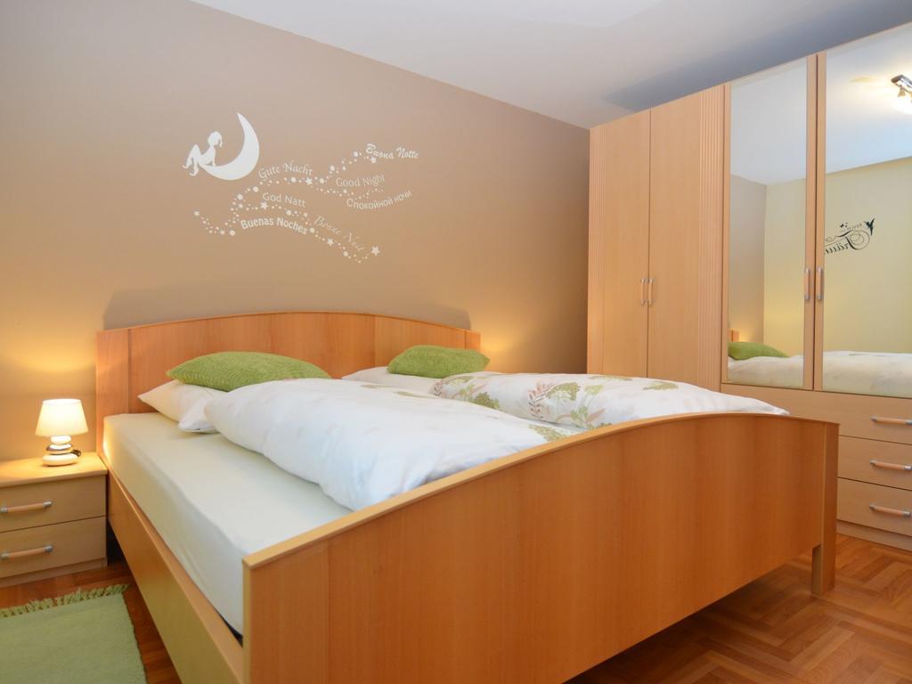 Holiday Flat With Swimming Pool In Prackenbach วิชอาค ภายนอก รูปภาพ
